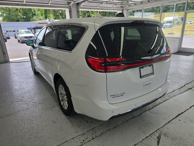 2024 Chrysler Pacifica Touring L Photo in Staunton VA 24401