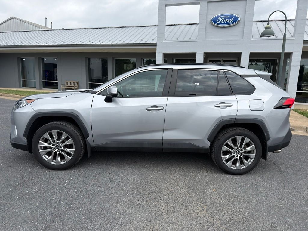 2020 Toyota RAV4 XLE Premium Photo in Waynesboro VA 22980