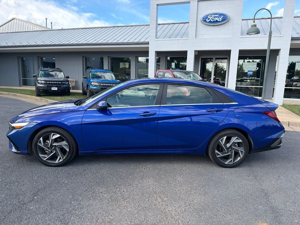 2025 Hyundai Elantra SEL Convenience Photo in Waynesboro VA 22980