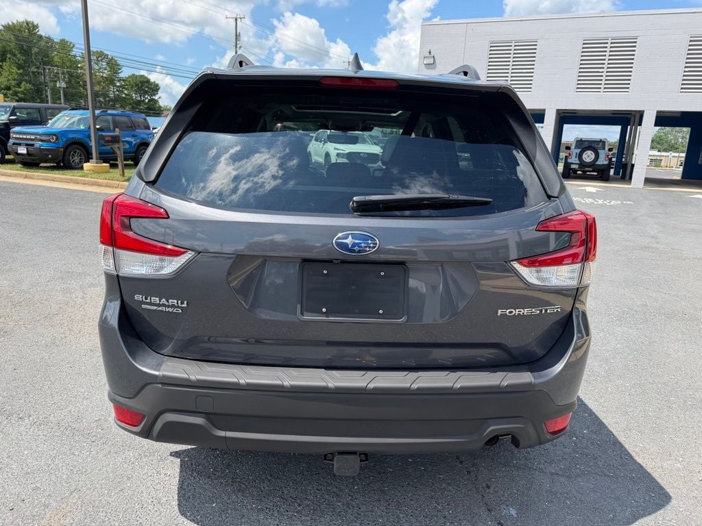 2022 Subaru Forester Premium Photo in Waynesboro VA 22980