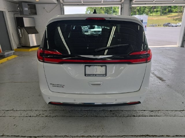 2024 Chrysler Pacifica Touring L Photo in Staunton VA 24401