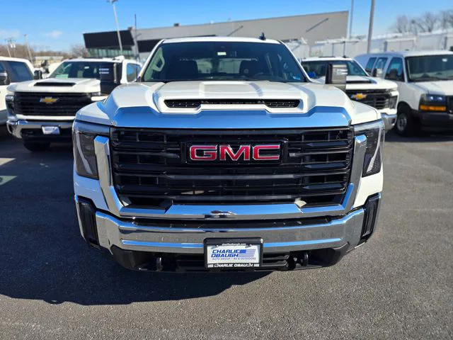 2026 GMC Sierra 3500HD Pro