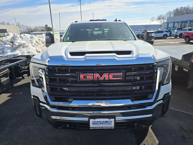2026 GMC Sierra 3500HD Pro