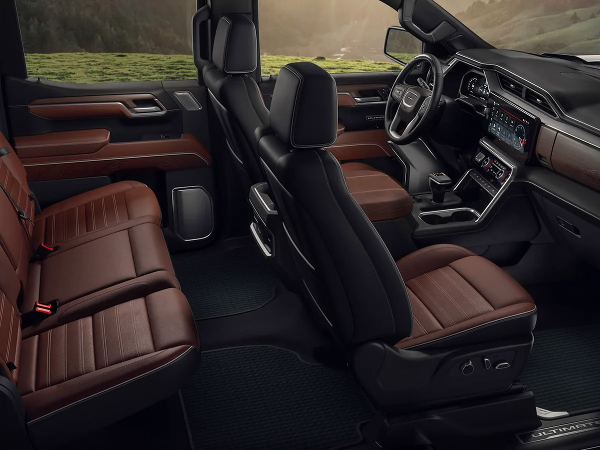 Profile View of the Interior Full-grain Leather Seating and Plaited Contrast Stitching in the 2026 Sierra 1500